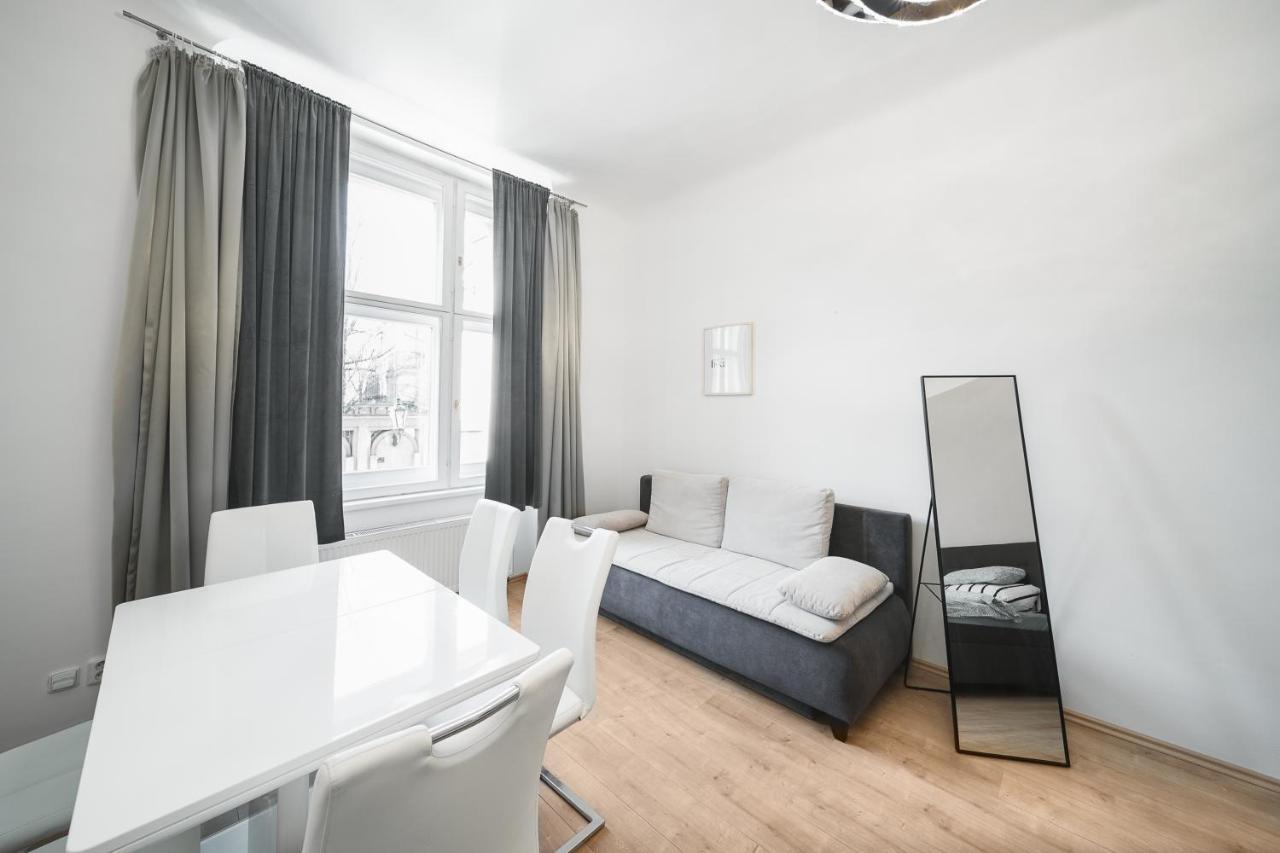 Josefov Riverside Apartamento *